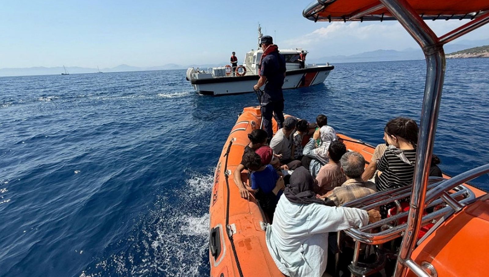 fethiyede mahsur kalan 24 kacak gocmen kurtarildi JYV6lvGY