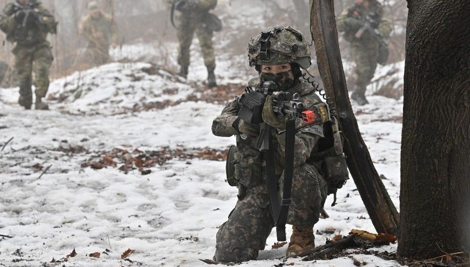 guney kore kuzey sinirindan asker cekmeye hazirlaniyor XEQKT1dw