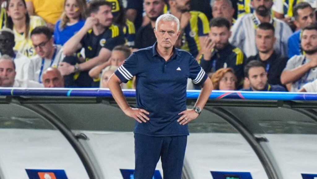 Mourinho, “Şu andan itibaren düşünmeye başlayacağım” diyerek o maçı işaret etti