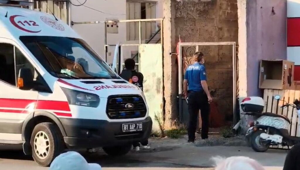 polis duvardaki izleri fark etti olumu intihar degil cinayet cikti BTuLTwzK