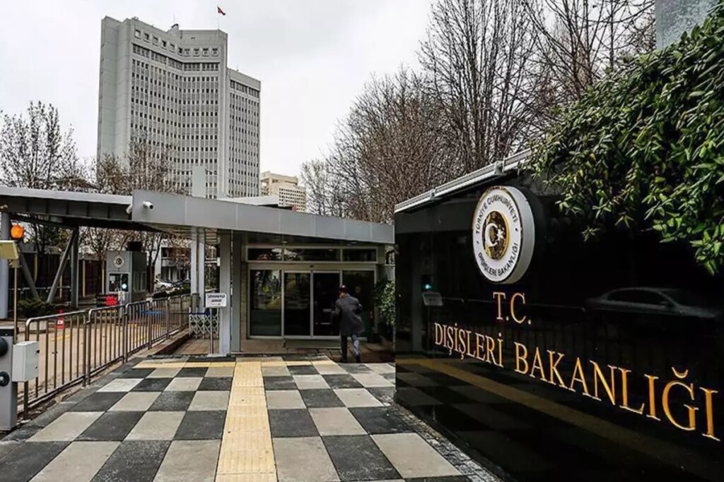 turkiye israilin suriyedeki askeri saldirilarini guclu sekilde kinadi zmFw12Gv