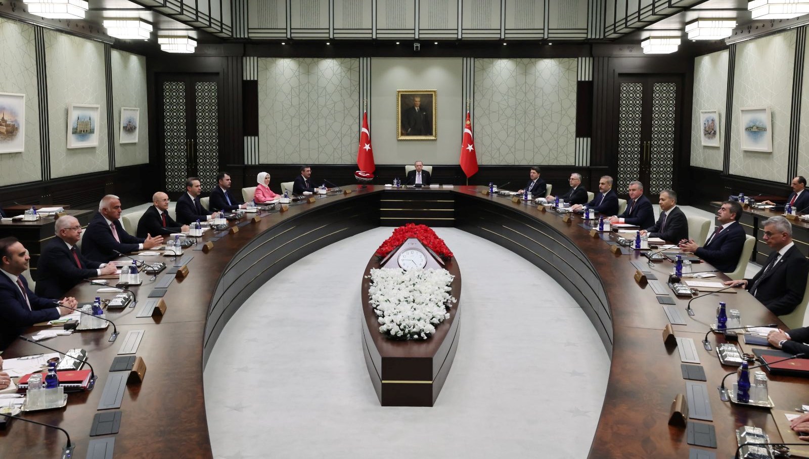 kabine yarin toplaniyor gundemde hangi konular var OuqnjlYq