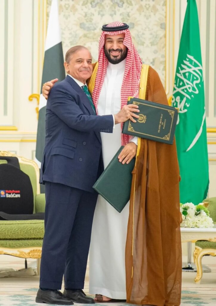 suudi arabistan ve pakistandan savunma anlasmasi 8lGnfzE5