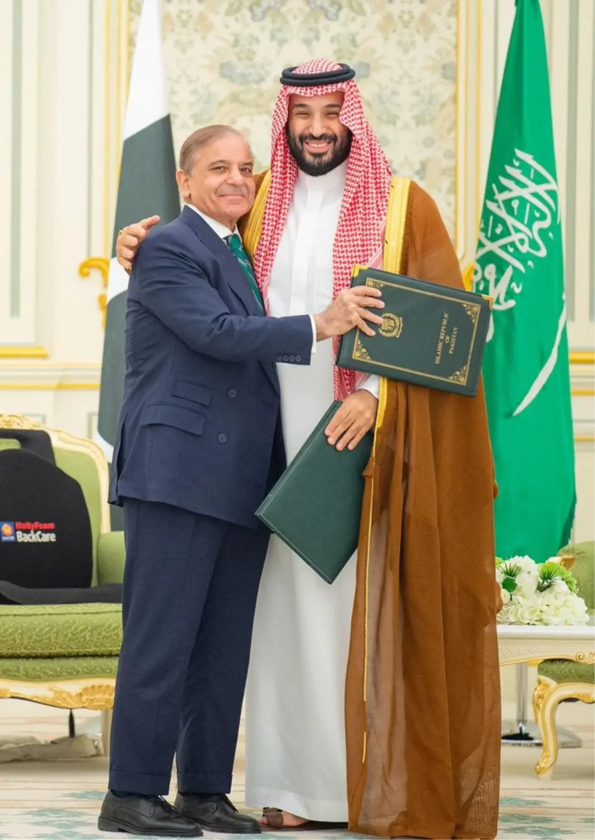 suudi arabistan ve pakistandan savunma anlasmasi 8lGnfzE5