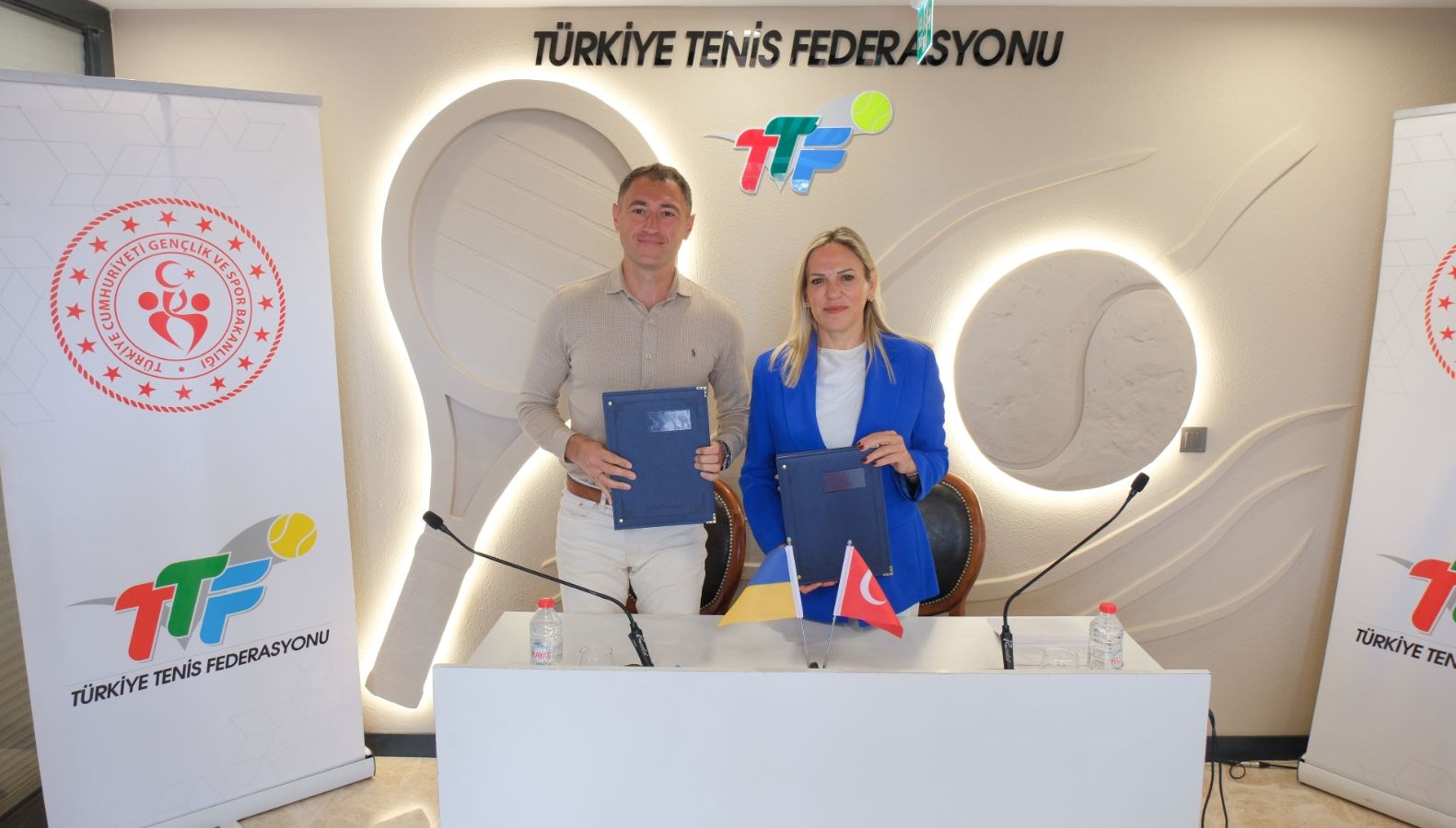 turkiye ve ukrayna tenis federasyonlari arasinda is birligi protokolu EHg7azpB