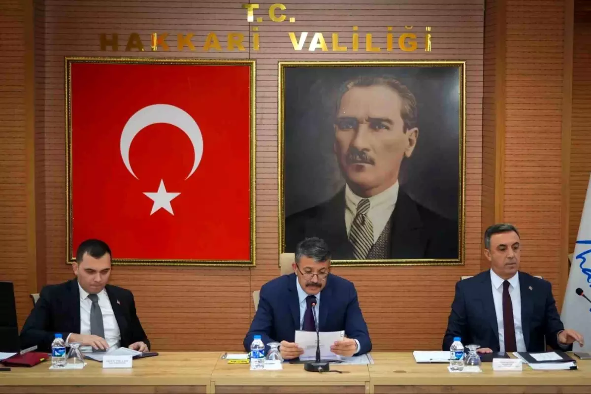 hakkaride 74 milyar tllik yatirimlar istisare edildi zCawx1iy