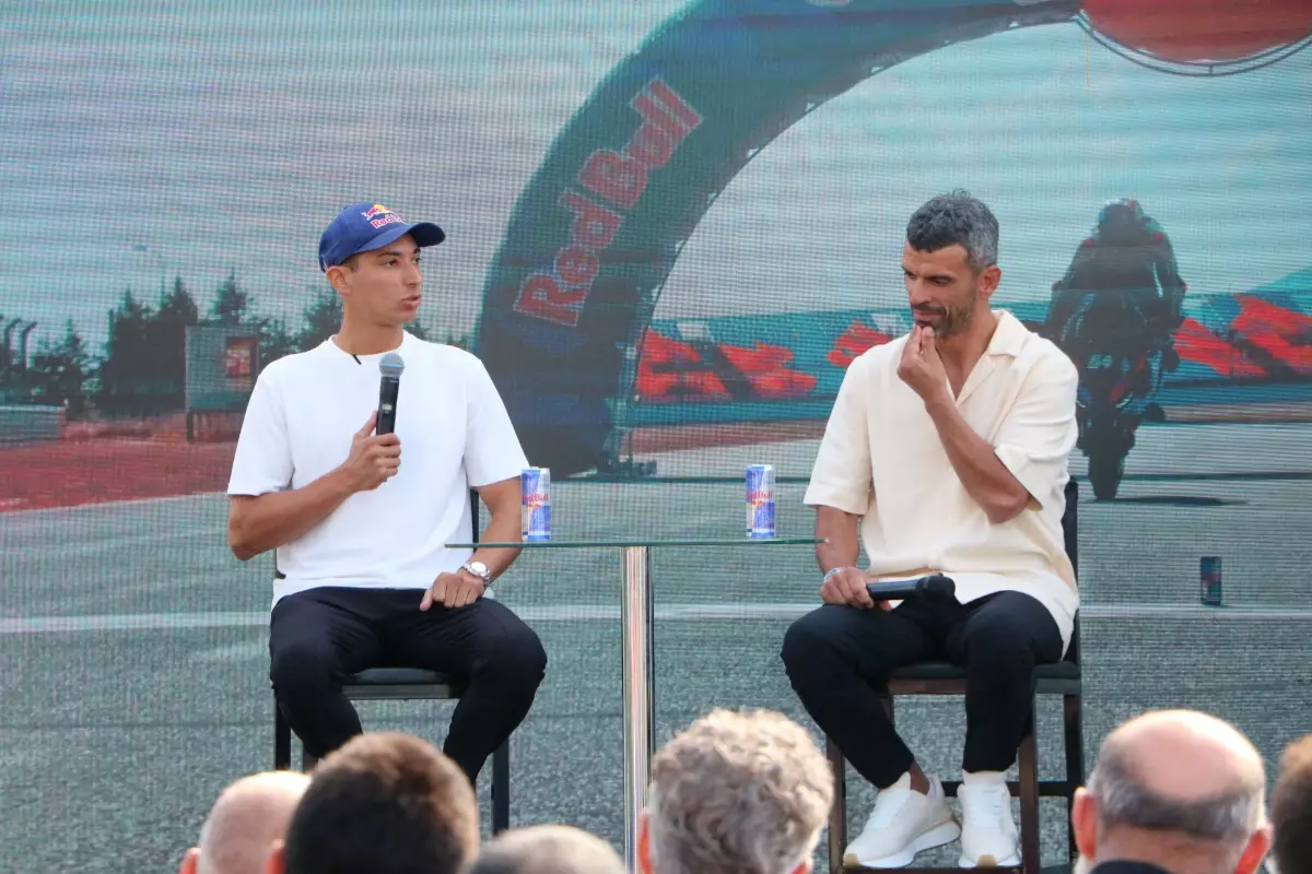 toprak razgatlioglu dunya sampiyonlugu hayalini gerceklestirdi LP4j93dy.jpg