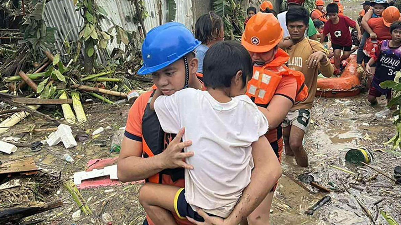 kalmaegi tayfununun filipinlerdeki bilancosu agirlasiyor olu sayisi 85e cikti mJNWQufh.jpg