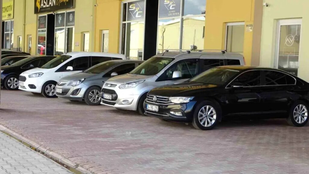 malatyada ikinci el otomobil satislarinda dusus zE2s4EaR.jpg