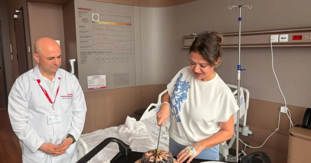 Hasta hekim kendi şikayetlerine reflü tanısı koydu, hastalığı toplumda nadir görülen akalazya çıktı