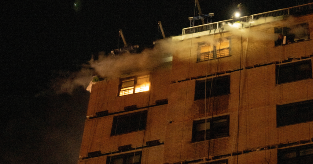 New York’ta bir apartmanda yangın. Bir kişi öldü, 14 kişi yaralandı | NTV Haber