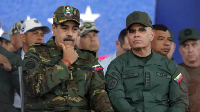 venezuela-savunma-bakanindan-aciklama-8JTiRGmD.webp