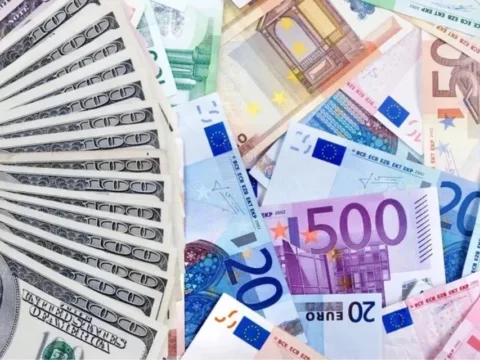 İran’ın Kararı Dolar Kurlarını Etkileyecek: Piyasalarda Gözler Beklemede