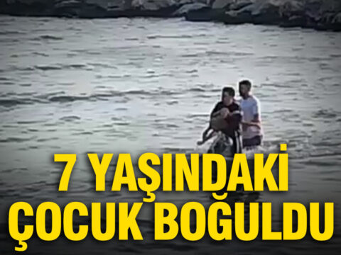 Mersinde denizde aci son akintiya kapilan 7 yasindaki cocuk hayatini kaybetti 2JjVxBpw